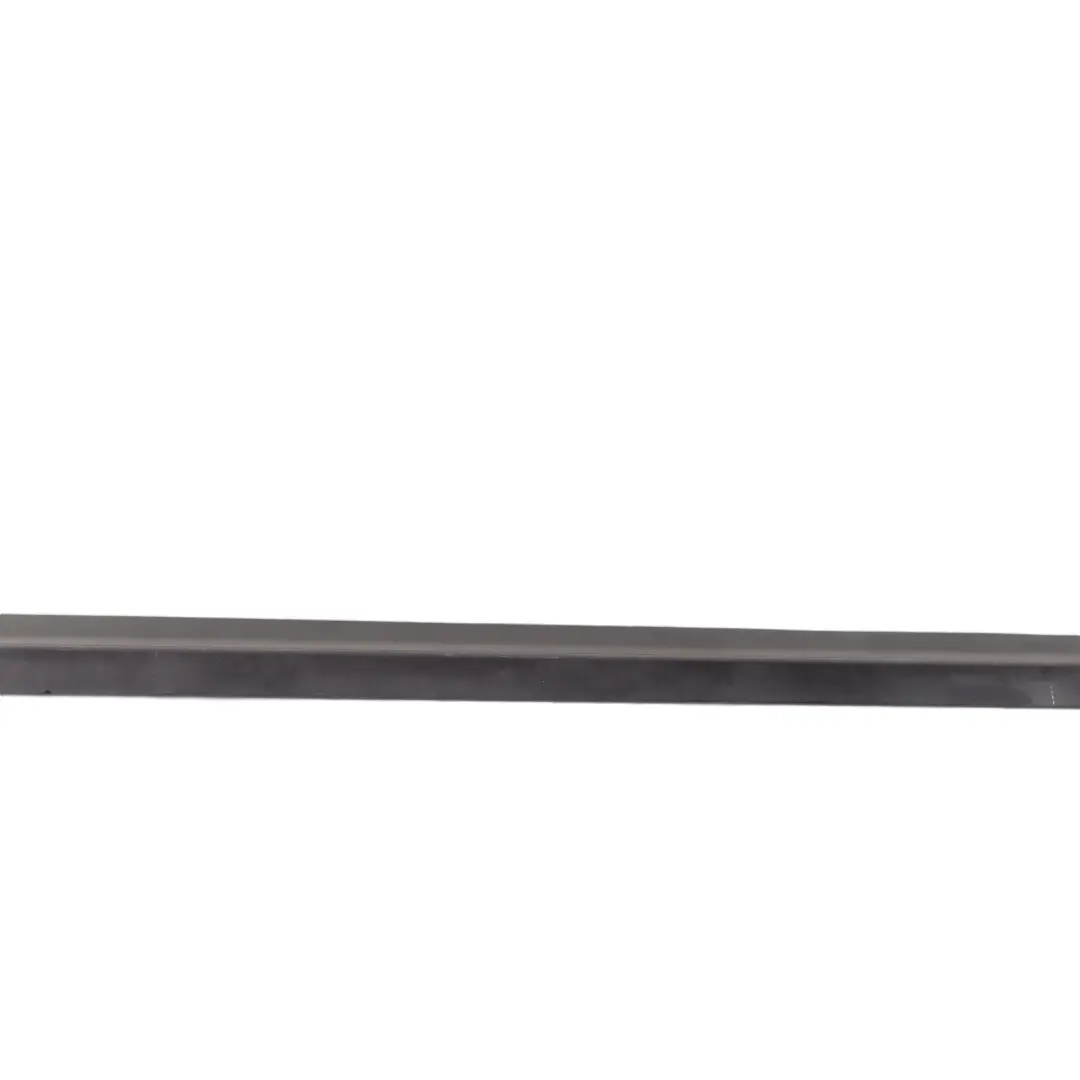 Striscia rivestimento finestrino porta anteriore destra Modanatura per Mercedes W204 con numero di parte A2047253265 Mercedes W204 Striscia rivestimento finestrino porta anteriore destra Modanatura - SKU A2047253265 - Numero di parte A2047253265