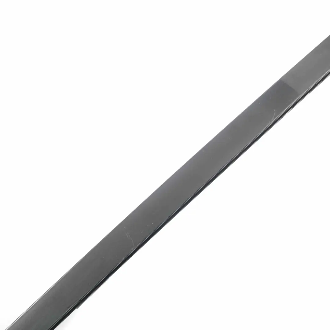 Mercedes W204 Tür Hinten Links Fensterführung Abdeckung Schwarz - SKU A2047300119 - Teilenummer A2047300119