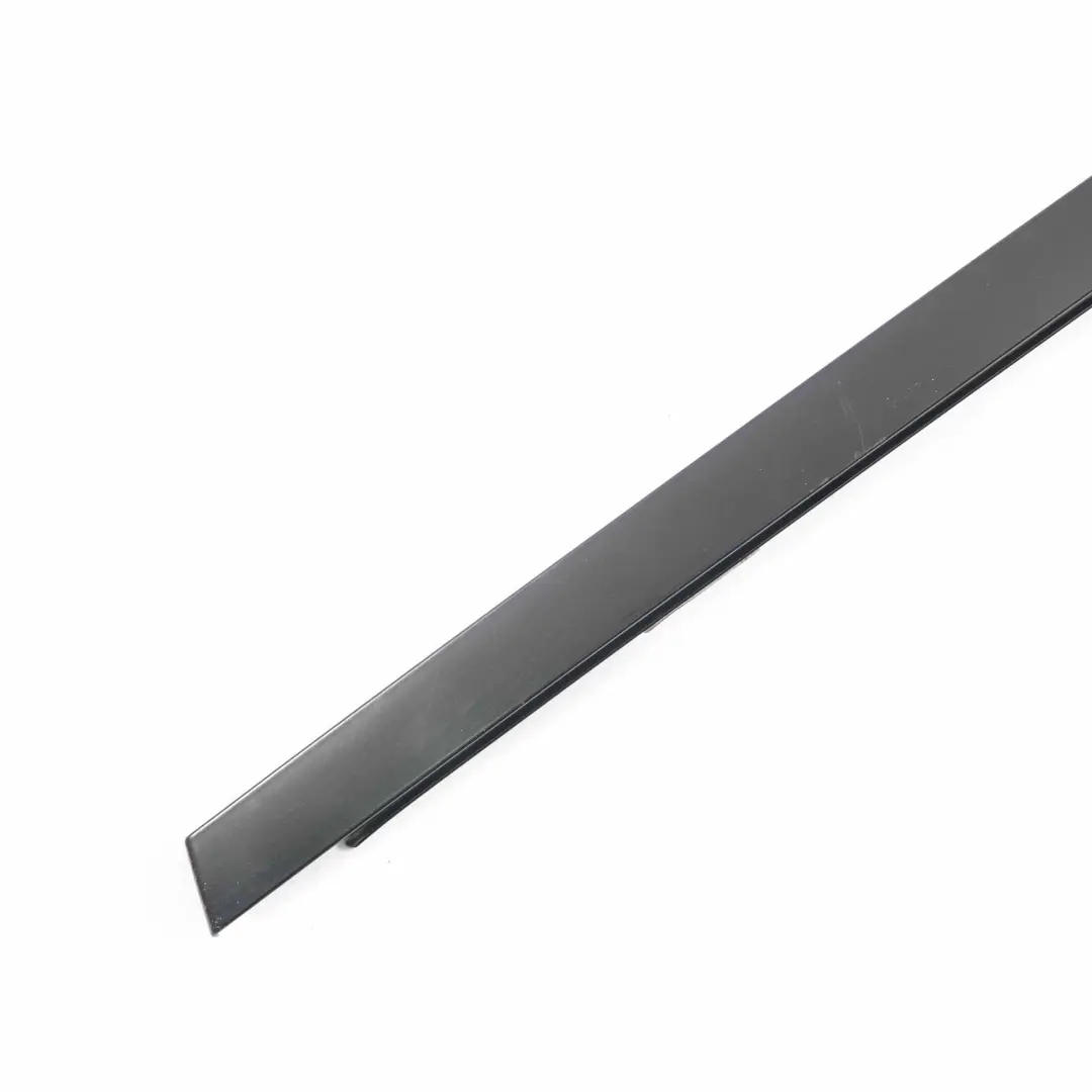 Mercedes W204 Tür Hinten Links Fensterführung Abdeckung Schwarz - SKU A2047300119 - Teilenummer A2047300119