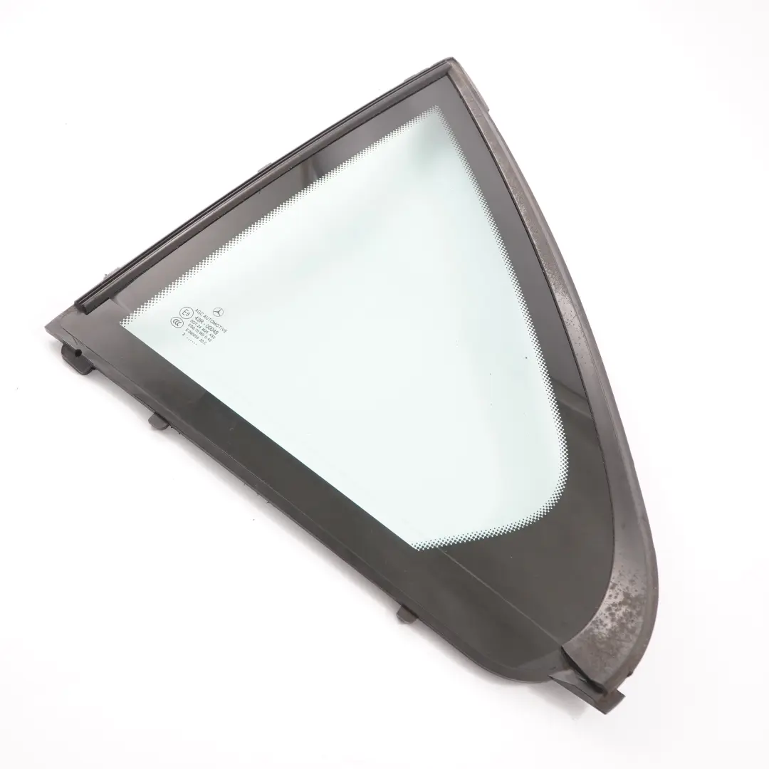 Fensterscheibe Hinten Links Tür Viertel Seite Grün AS2 für Mercedes W204 mit Teilenummer A2047300155 Mercedes W204 Fensterscheibe Hinten Links Tür Viertel Seite Grün AS2 - SKU A2047300155-2 - Teilenummer A2047300155