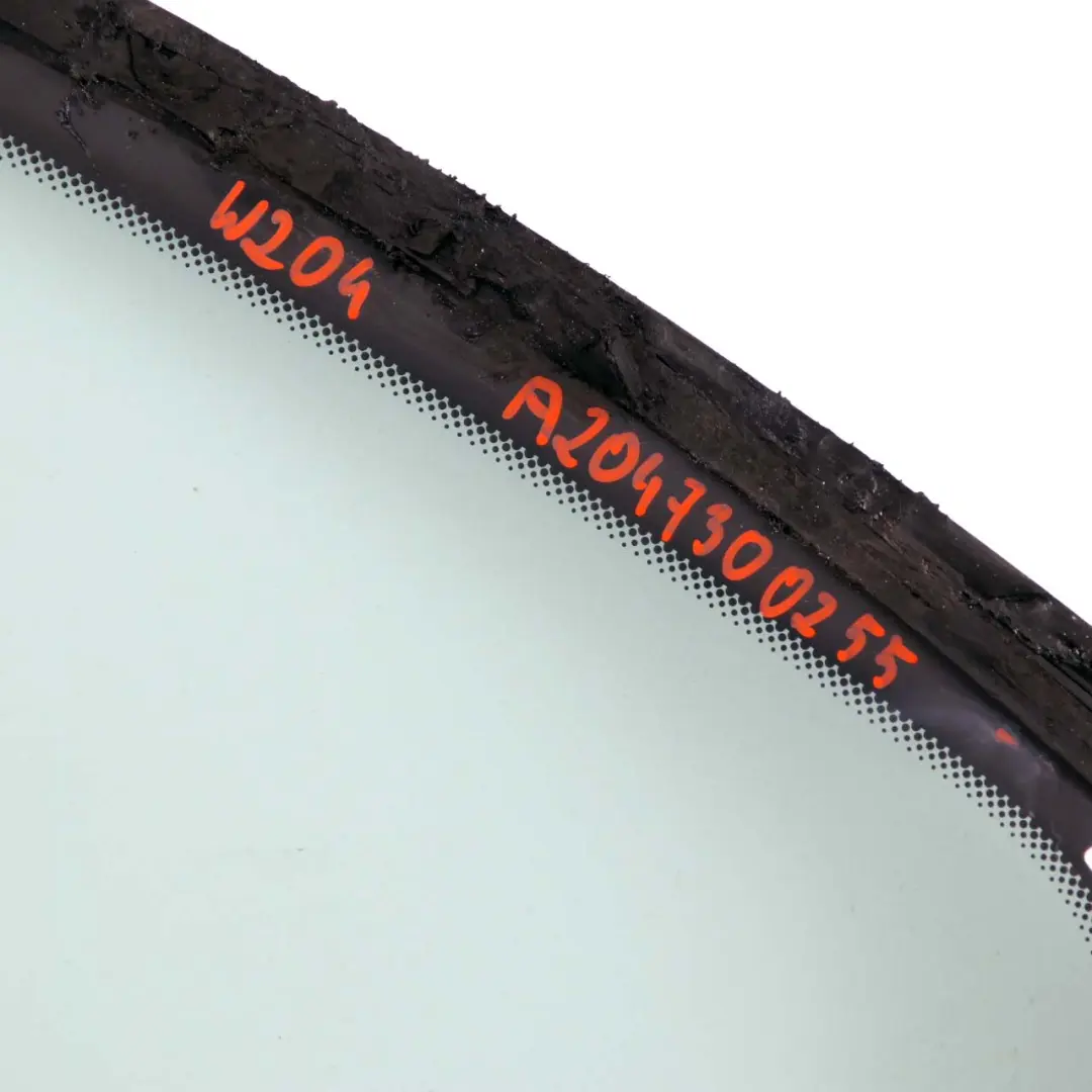 Vitre Arrière Porte Droite Quartier Vert AS2 pour Mercedes W204 à propos du numéro de pièce A2047300255 Mercedes W204 Vitre Arrière Porte Droite Quartier Vert AS2 - SKU A2047300255 - Numéro de pièce A2047300255