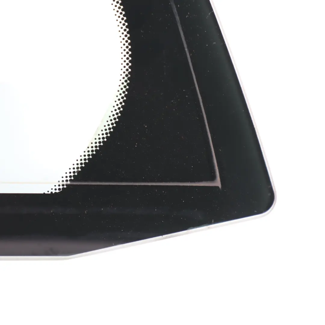 Vitrage Arrière Gauche Côté Porte Vert AS2 pour Mercedes W204 Estate à propos du numéro de pièce A2047300355 Mercedes W204 Estate Vitrage Arrière Gauche Côté Porte Vert AS2 - SKU A2047300355 - Numéro de pièce A2047300355