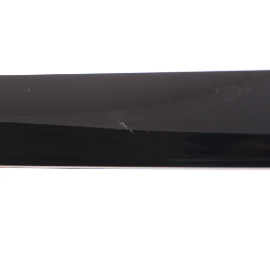 Mercedes W204 Garniture intérieure De Porte Arrière Gauche Brillante - SKU A2047300522 - Numéro de pièce A2047300522