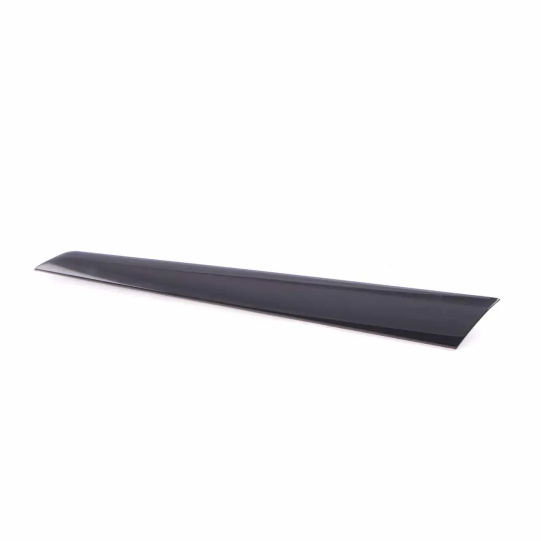 Pannello copertura striscia posteriore destra lucido per Mercedes W204 con numero di parte A2047300622 Mercedes W204 Pannello copertura striscia posteriore destra lucido - SKU A2047300622 - Numero di parte A2047300622