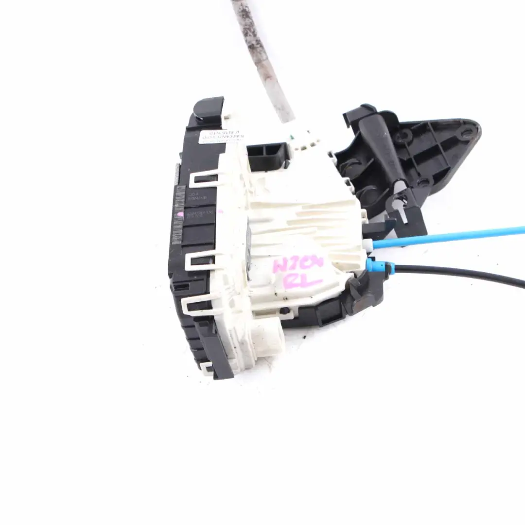 cerradura puerta trasera izquierda mecanismo cierre actuador para Mercedes W204 con número de pieza A2047301135 Mercedes W204 cerradura puerta trasera izquierda mecanismo cierre actuador - SKU A2047301135 - Número de pieza A2047301135