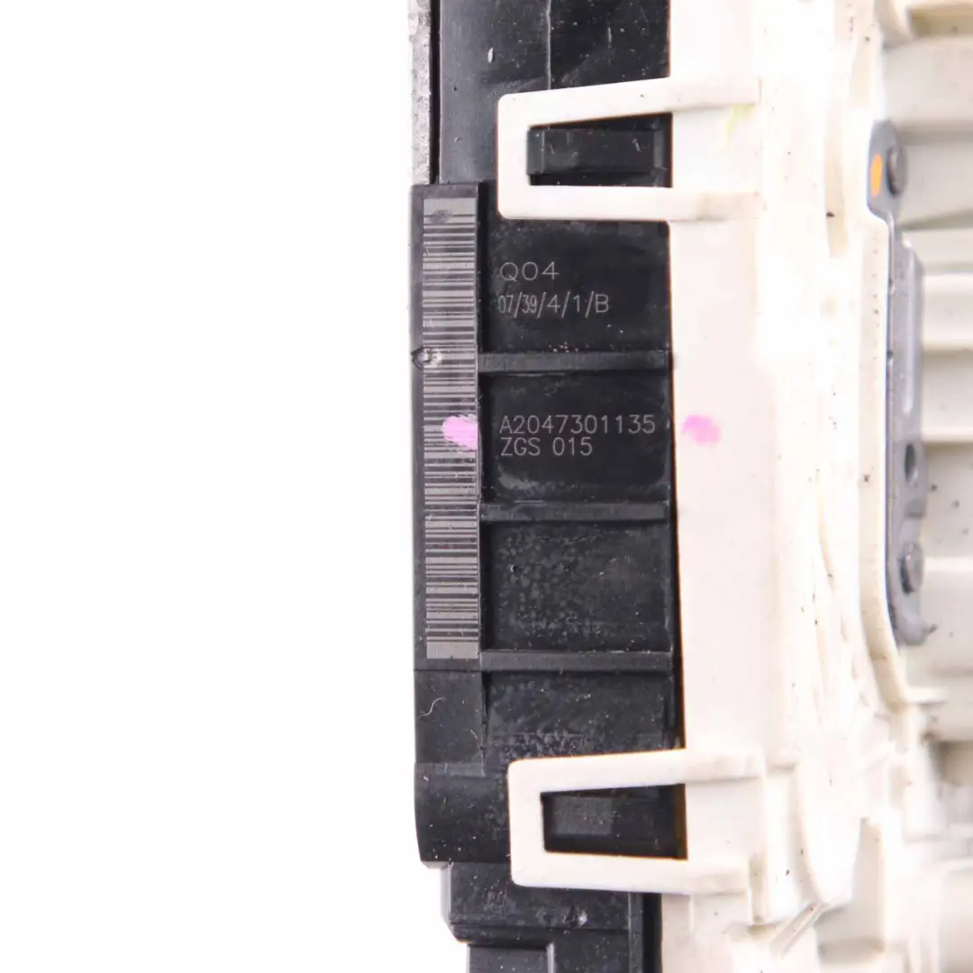 cerradura puerta trasera izquierda mecanismo cierre actuador para Mercedes W204 con número de pieza A2047301135 Mercedes W204 cerradura puerta trasera izquierda mecanismo cierre actuador - SKU A2047301135 - Número de pieza A2047301135