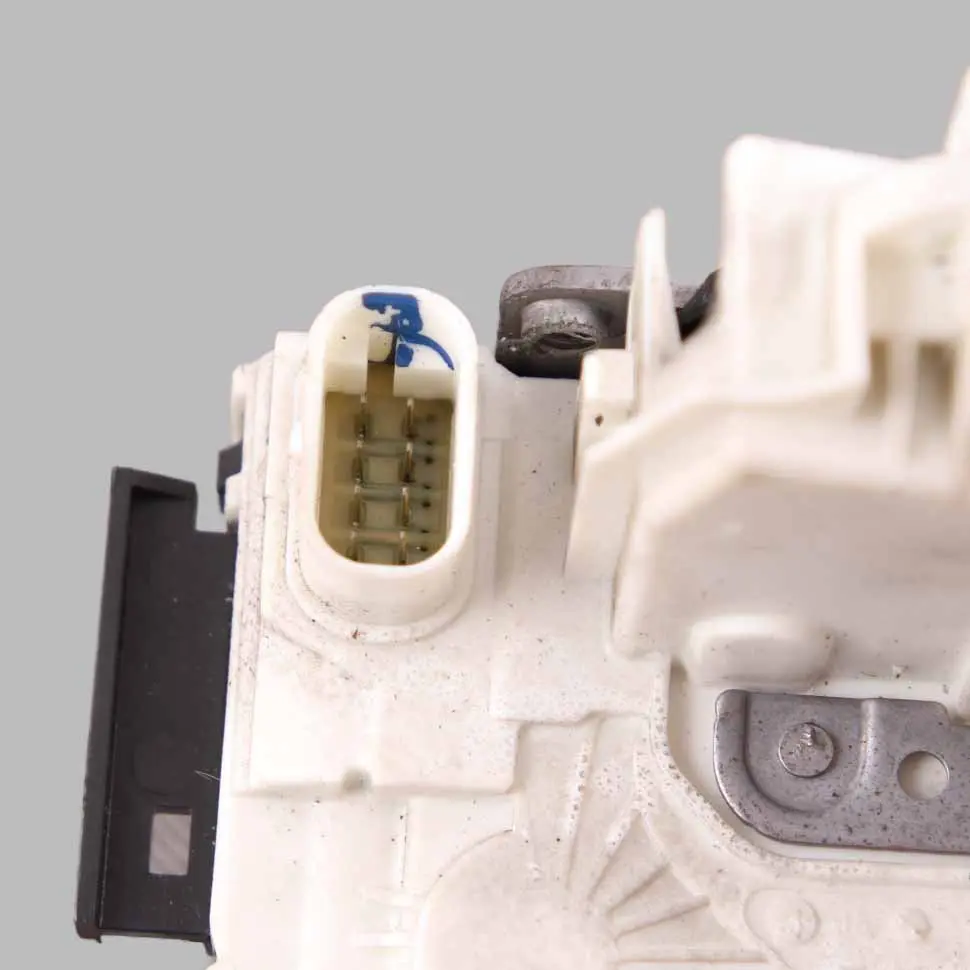 Mercedes W204 Türschloss Hinten Rechts Verriegelung Catch Actuator - SKU A2047301235 - Teilenummer A2047301235