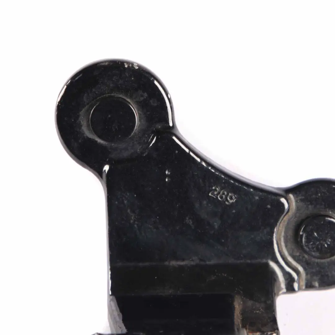 Cerniera Porta Posteriore Sinistra Inferiore Nero Ossidiana 197 per Mercedes W212 con numero di parte A2047301237 Mercedes W212 Cerniera Porta Posteriore Sinistra Inferiore Nero Ossidiana 197 - SKU A2047301237-OB - Numero di parte A2047301237