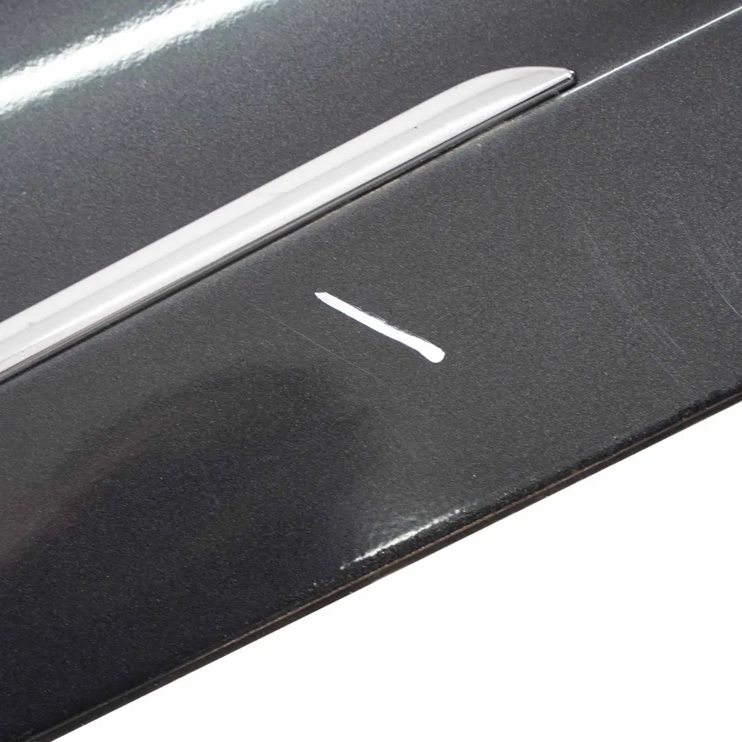 Couvercle de porte arrière gauche Noir magnétite métallisé - 183 pour Mercedes W204 à propos du numéro de pièce A2047302100 Mercedes W204 Couvercle de porte arrière gauche Noir magnétite métallisé - 183 - SKU A2047302100-MTS1 - Numéro de pièce A2047302100