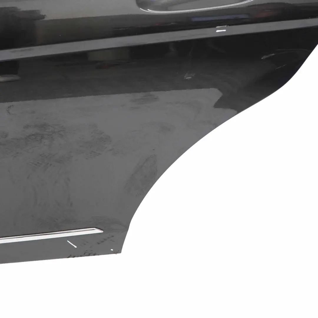 Mercedes W204 Coperchio porta posteriore sinistra Nero Magnetite - 183 - SKU A2047302100-MTS1 - Numero di parte A2047302100