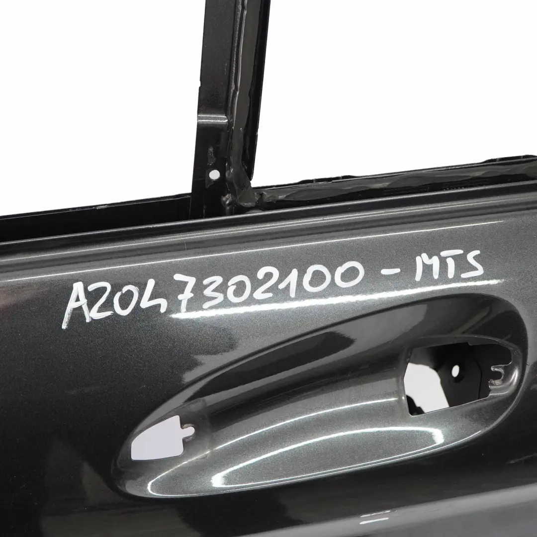 Mercedes W204 Coperchio porta posteriore sinistra Nero Magnetite - 183 - SKU A2047302100-MTS1 - Numero di parte A2047302100