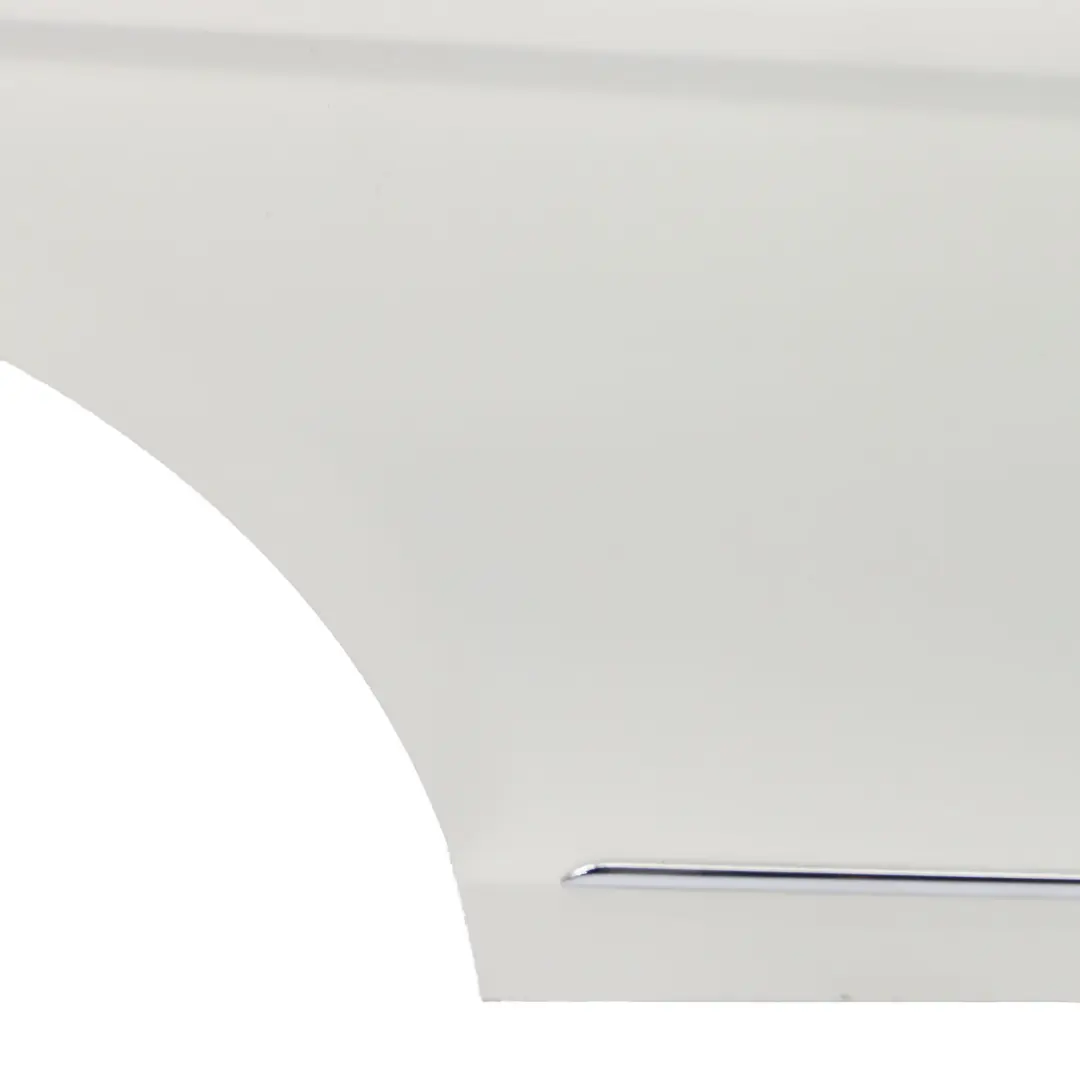Mercedes W204 Puerta Trasera Derecha Revestimiento Calcita Blanco - 650 - SKU A2047302200-CW - Número de pieza A2047302200