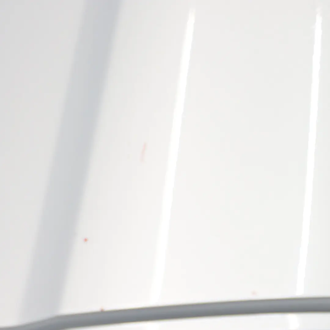 Tür hinten rechts Verkleidung Iridium Silber Metallic - 775 für Mercedes W204 mit Teilenummer A2047302200 Mercedes W204 Tür hinten rechts Verkleidung Iridium Silber Metallic - 775 - SKU A2047302200-IRS1 - Teilenummer A2047302200