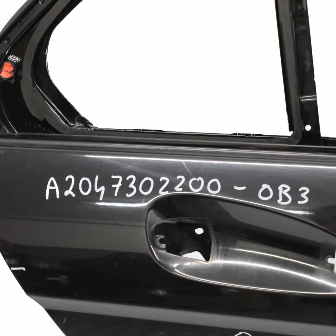 Puerta Trasera Derecha Cubierta Negro Obsidiana Metalizado - 197 para Mercedes W204 con número de pieza A2047302200 Mercedes W204 Puerta Trasera Derecha Cubierta Negro Obsidiana Metalizado - 197 - SKU A2047302200-OB3 - Número de pieza A2047302200
