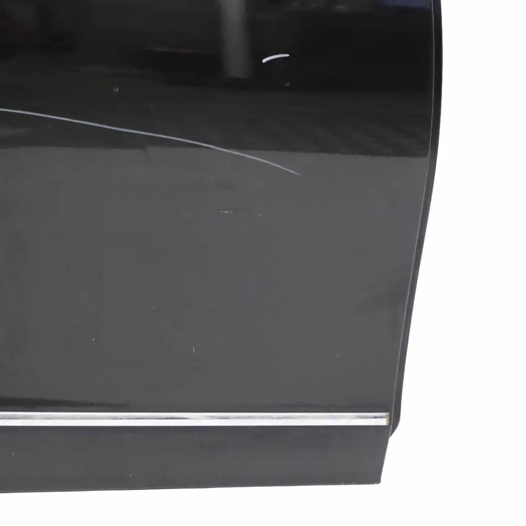 Mercedes W204 Recouvrement de porte arrière droite noir obsidien métallisé - 197 - SKU A2047302200-OB3 - Numéro de pièce A2047302200