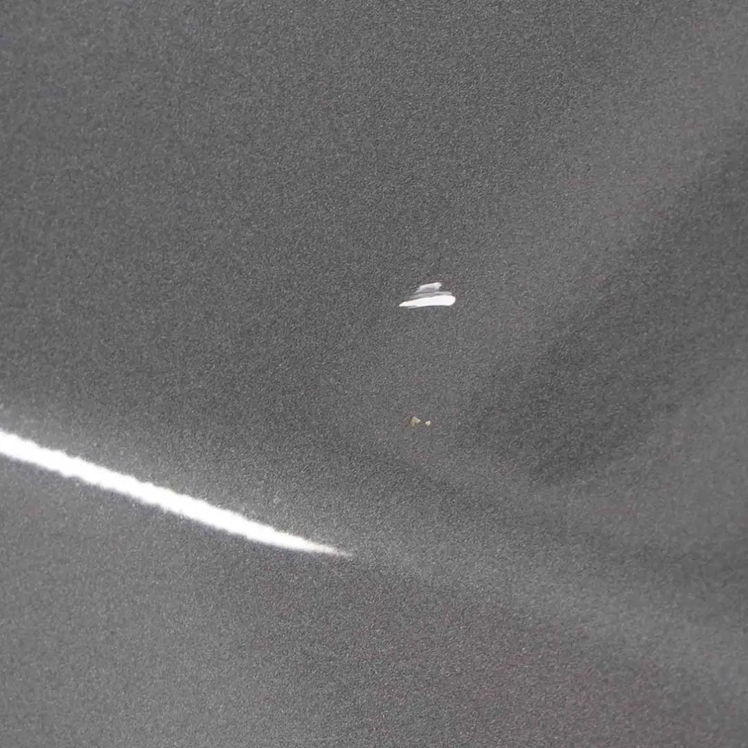 Tür hinten rechts Verkleidung Tenoritgrau Metallic - 755 für Mercedes W204 mit Teilenummer A2047302200 Mercedes W204 Tür hinten rechts Verkleidung Tenoritgrau Metallic - 755 - SKU A2047302200-TNG - Teilenummer A2047302200