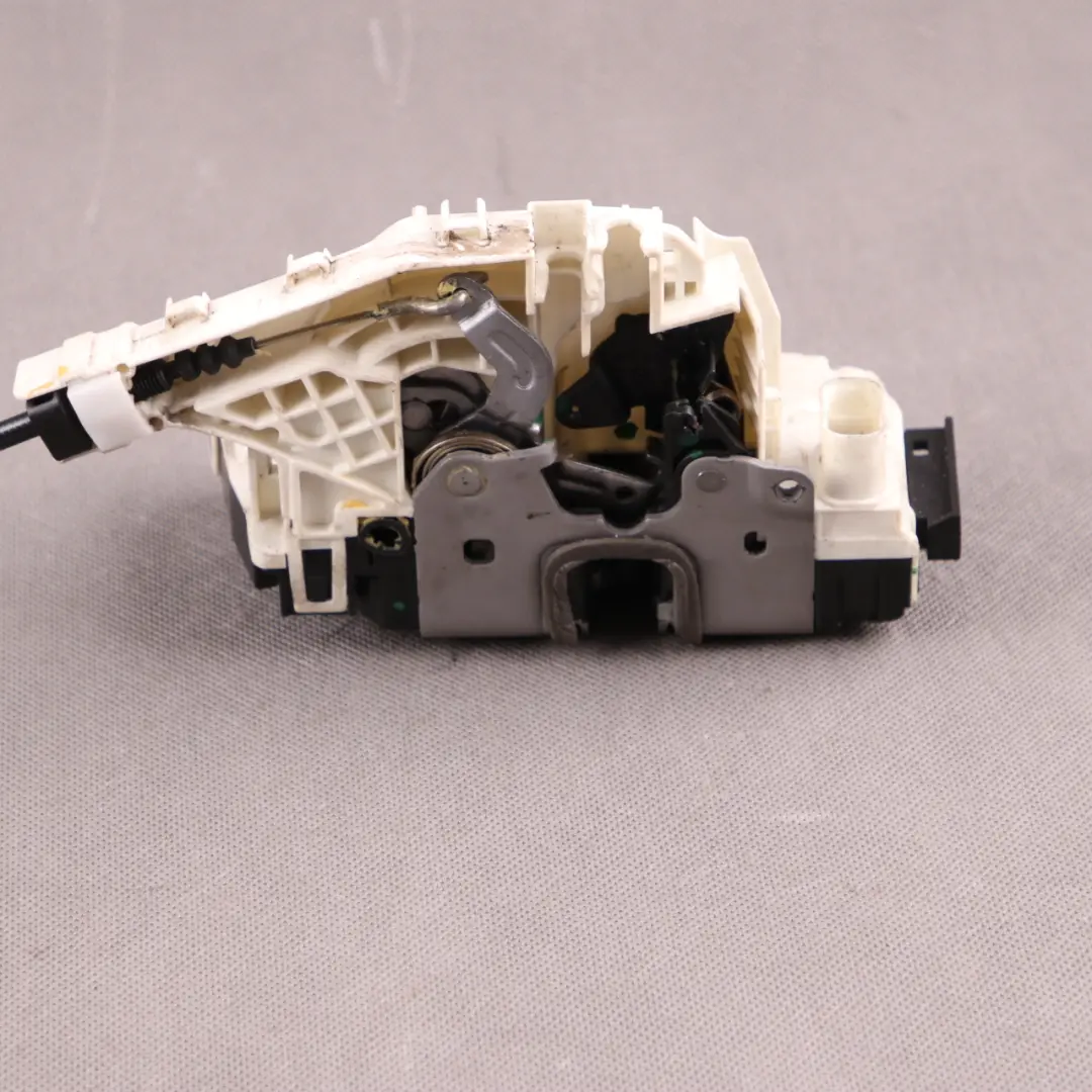 Door Lock Mercedes W204 W212 Rear Right O/S Latch Mechanism to with Part number A2047302235 Door Lock Mercedes W204 W212 Rear Right O/S Latch Mechanism - SKU A2047302235-2 - Part number A2047302235