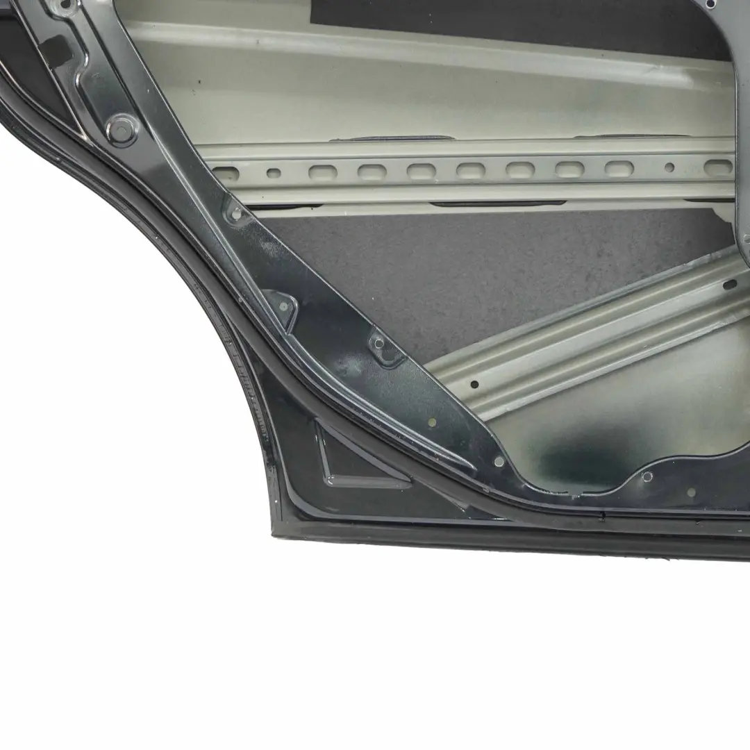 Mercedes S204 Estate Porte Arrière Gauche Revêtement Noir Obsidien - 197 - SKU A2047302300-OB - Numéro de pièce A2047302300