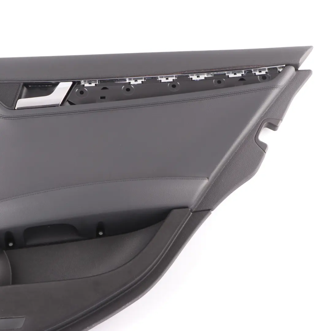 Türkarte Hinten Rechts Türverkleidung Trim Panel Leder Schwarz für Mercedes W204 mit Teilenummer A2047302562 Mercedes W204 Türkarte Hinten Rechts Türverkleidung Trim Panel Leder Schwarz - SKU A2047302562 - Teilenummer A2047302562