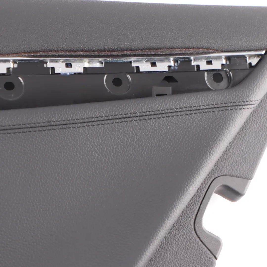Carte porte Arrière droite Panneau garniture porte cuir noir pour Mercedes W204 à propos du numéro de pièce A2047302562 Mercedes W204 Carte porte Arrière droite Panneau garniture porte cuir noir - SKU A2047302562 - Numéro de pièce A2047302562