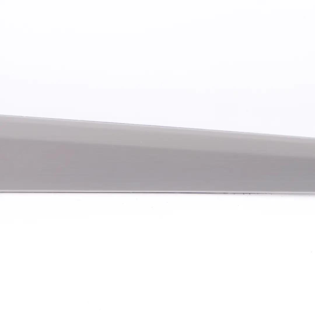 Mercedes W204 Listwa Drzwi Panel Osłona Aluminium Lewy Tył - SKU A2047302922 - Numer Części A2047302922