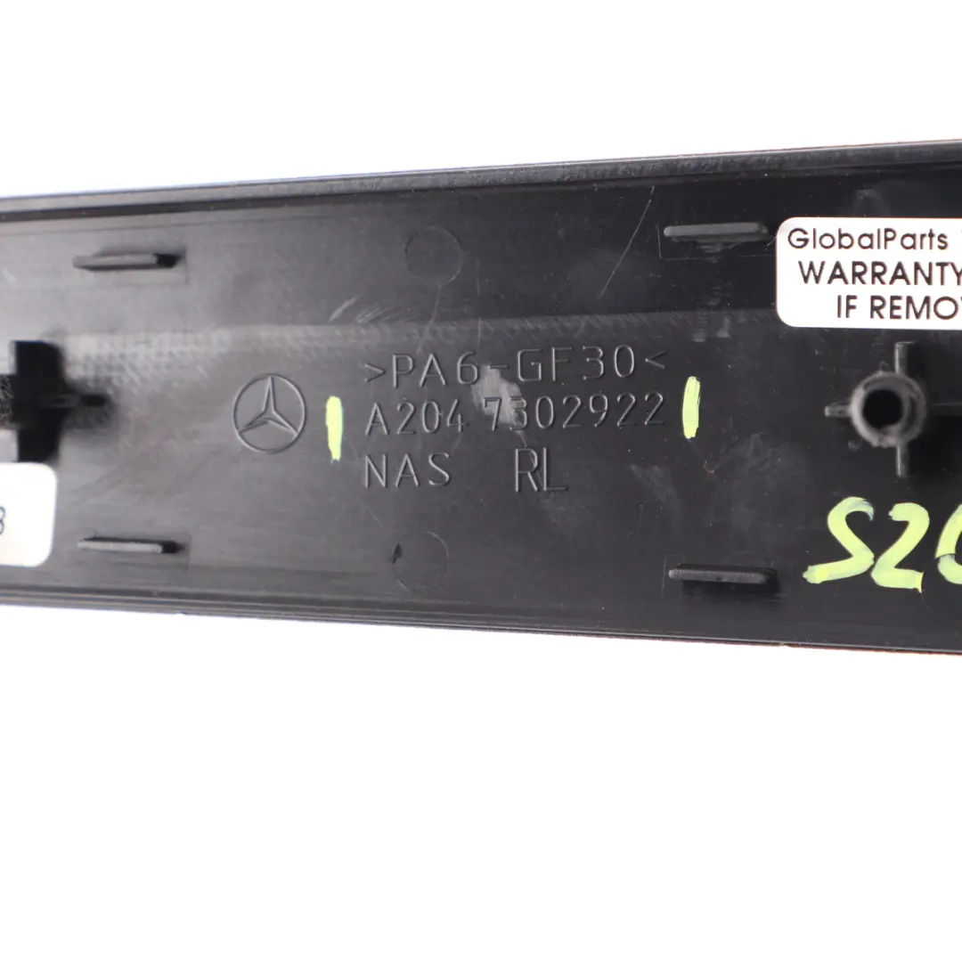 Mercedes W204 Listwa Drzwi Panel Osłona Aluminium Lewy Tył - SKU A2047302922 - Numer Części A2047302922