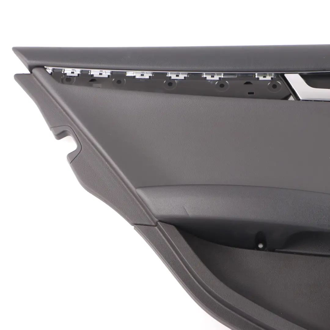 Mercedes W204 Panel Tapicerka Boczek Drzwi Lewy Tył Czarny - SKU A2047304262 - Numer Części A2047304262