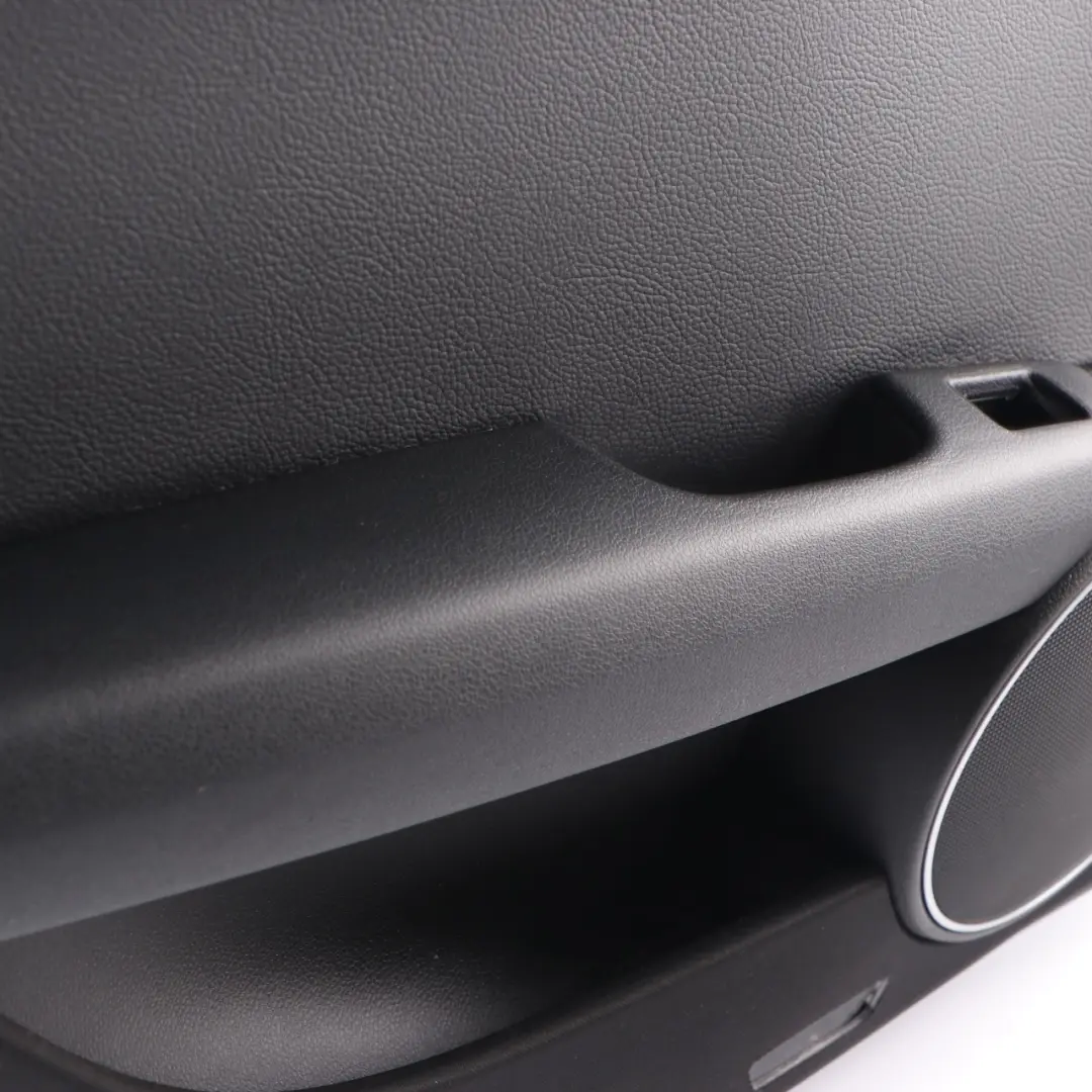 Forro embellecedor trasero izquierdo tarjeta puerta para Mercedes W204 con número de pieza A2047304362 Mercedes W204 Forro embellecedor trasero izquierdo tarjeta puerta - SKU A2047304362 - Número de pieza A2047304362