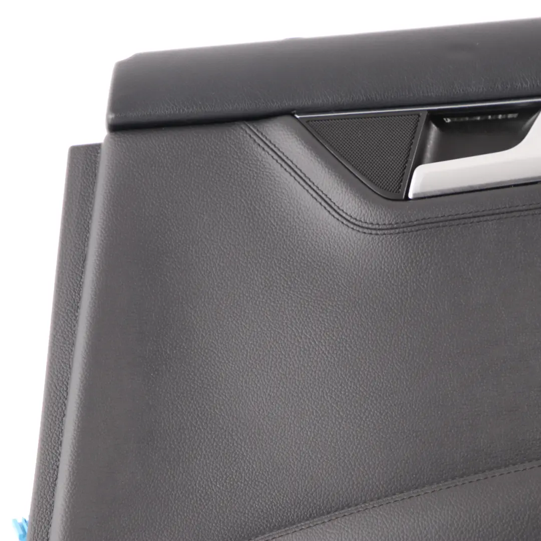 Mercedes W204 Embellecedor panel trasero derecho negro - SKU A2047304562 - Número de pieza A2047304562