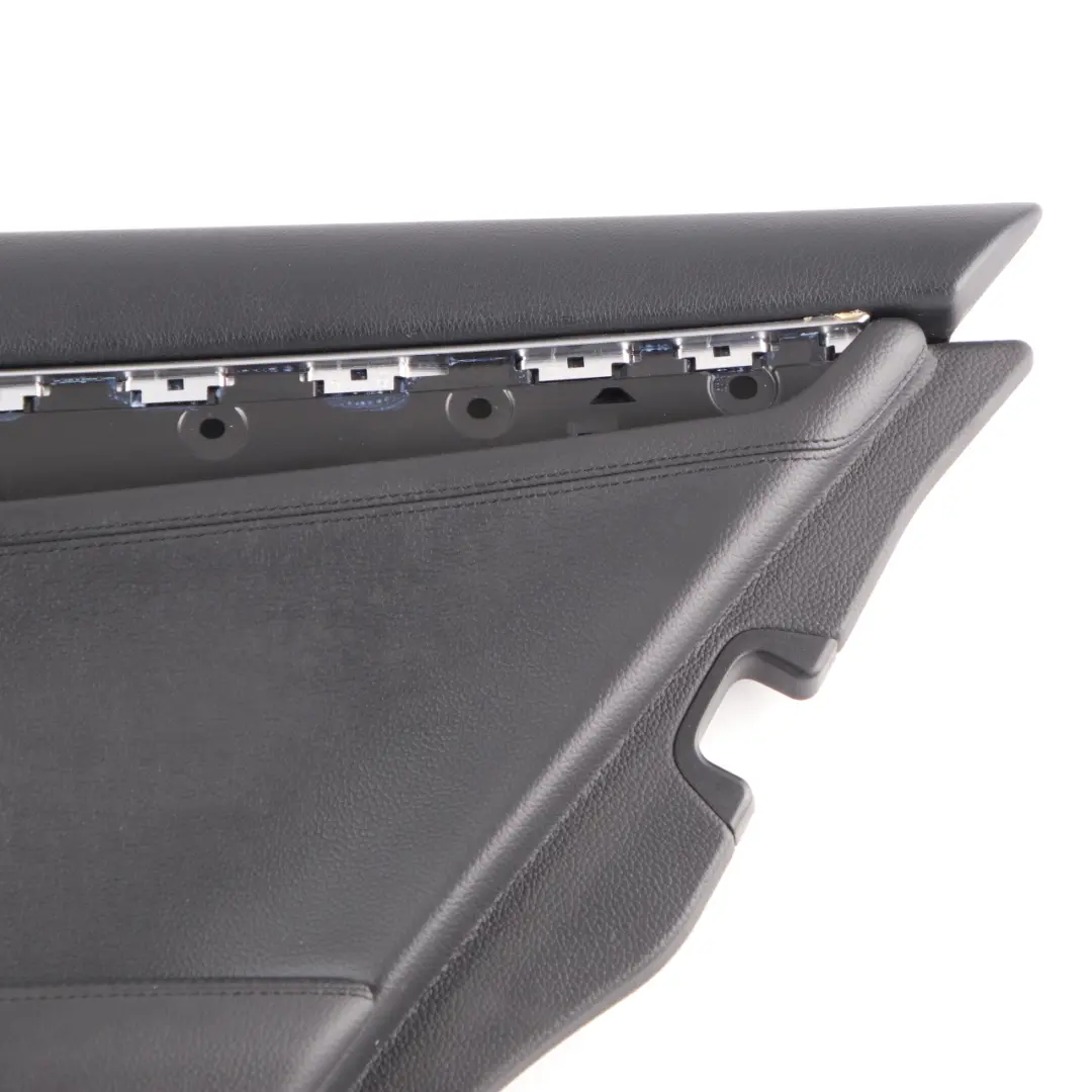 Türkarte hinten rechts Trim Panel Abdeckung schwarz für Mercedes W204 mit Teilenummer A2047304562 Mercedes W204 Türkarte hinten rechts Trim Panel Abdeckung schwarz - SKU A2047304562 - Teilenummer A2047304562