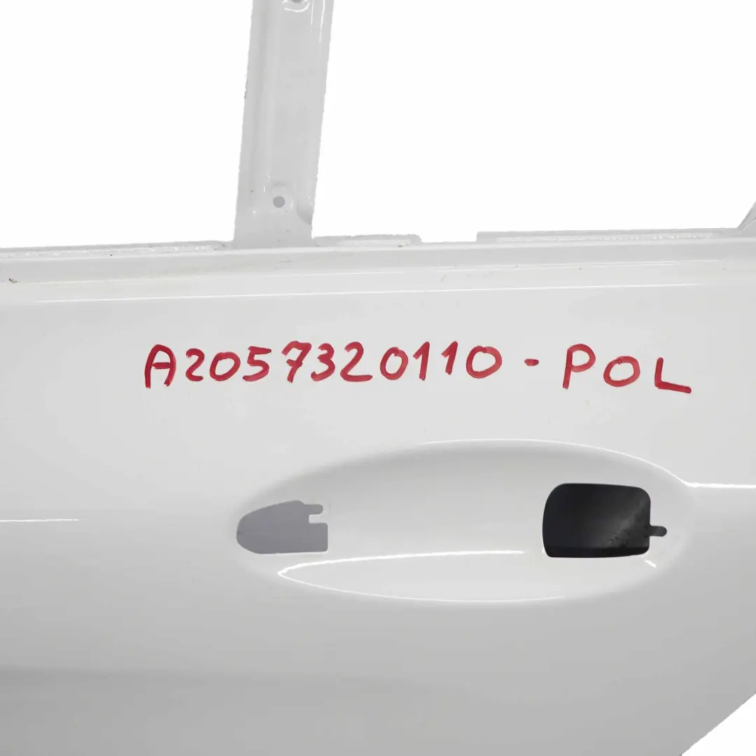 Puerta Trasera Izquierda Revestimiento Blanco Polar - 149 para Mercedes W205 con número de pieza A2057320110 Mercedes W205 Puerta Trasera Izquierda Revestimiento Blanco Polar - 149 - SKU A2057320110-POL - Número de pieza A2057320110