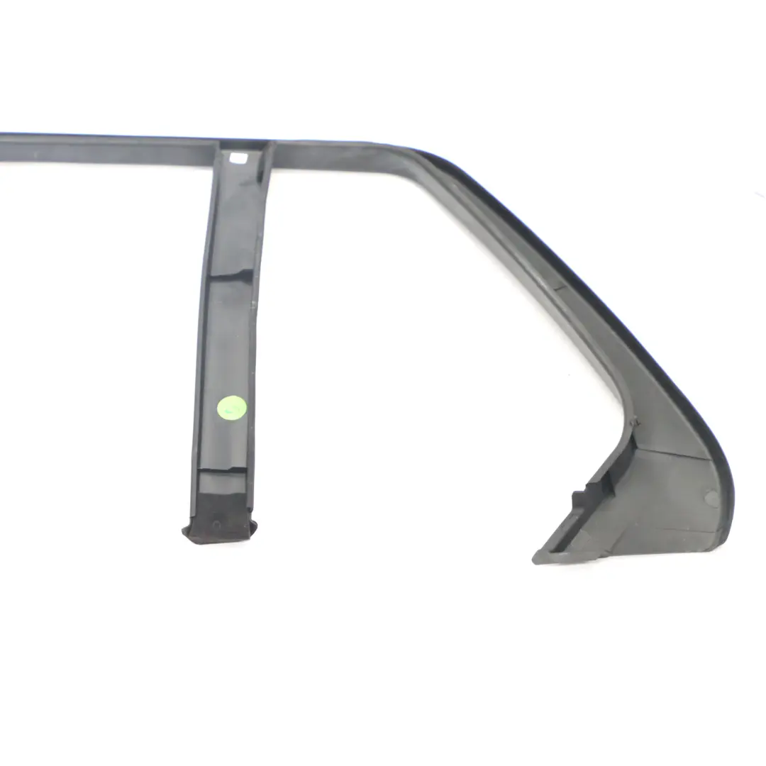 Mercedes S204 Cadre d'étanchéité fenêtre arrière gauche de la porte - SKU A2047350371 - Numéro de pièce A2047350371