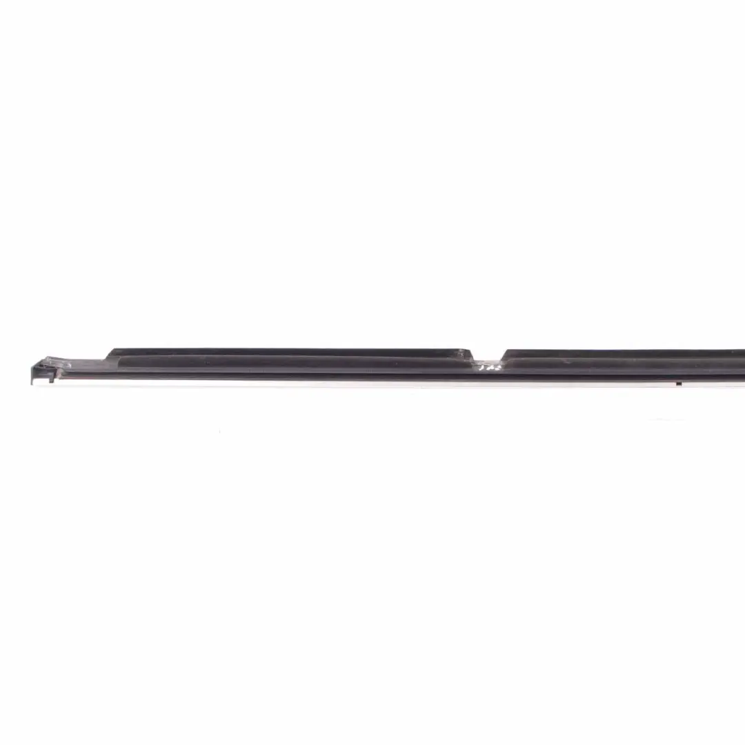  Striscia finestrino Mercedes S204 Modanatura porta posteriore Cromo - SKU A2047351765 - Numero di parte A2047351765