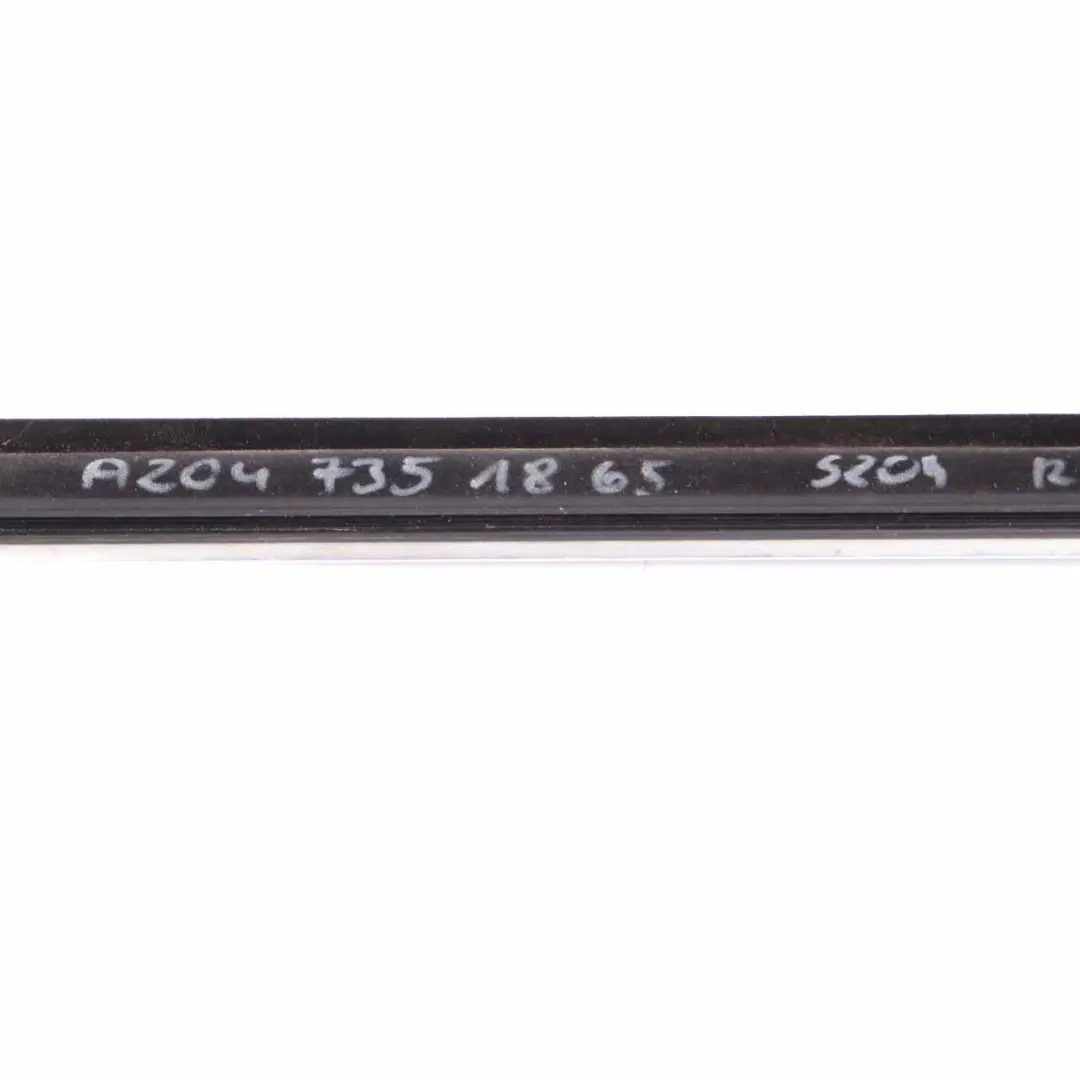 Tira de ventana Mercedes S204 moldura puerta trasera derecha Cromo para con número de pieza A2047351865 Tira de ventana Mercedes S204 moldura puerta trasera derecha Cromo - SKU A2047351865 - Número de pieza A2047351865