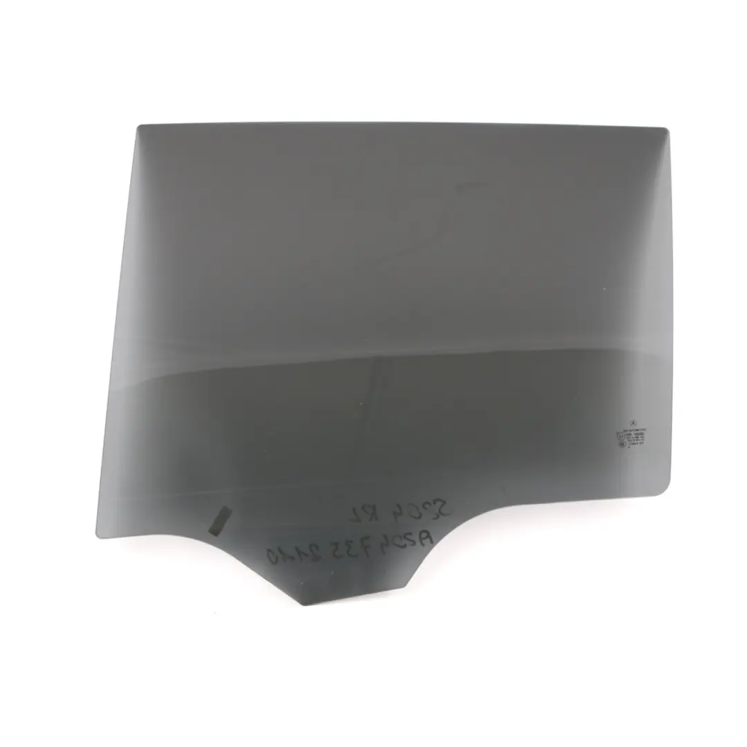 Vetro Wagon Posteriore Sinistro Lato Porta Oscurato Nero AS3 per Mercedes S204 con numero di parte A2047352110 Mercedes S204 Vetro Wagon Posteriore Sinistro Lato Porta Oscurato Nero AS3 - SKU A2047352110 - Numero di parte A2047352110