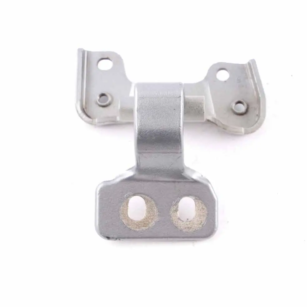 Zawias Klapy Bagażnika Prawy Tył Palladium Silver do Mercedes W204 o numerze A2047400237 Mercedes W204 Zawias Klapy Bagażnika Prawy Tył Palladium Silver - SKU A2047400237-PAL - Numer Części A2047400237