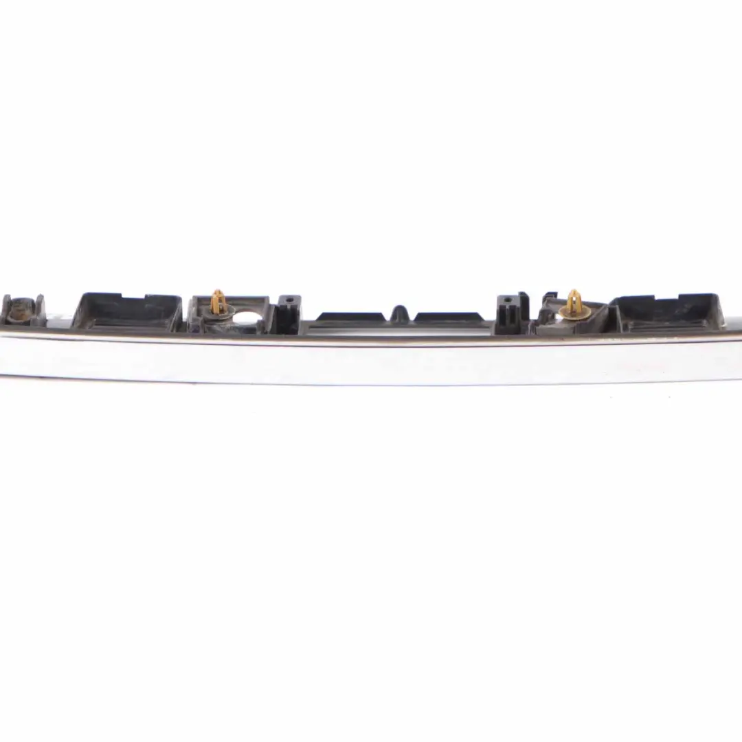 Kofferraum Heckklappe Griff Chrom Abdeckung für Mercedes W204 Touring mit Teilenummer A2047400593 Mercedes W204 Touring Kofferraum Heckklappe Griff Chrom Abdeckung - SKU A2047400593 - Teilenummer A2047400593