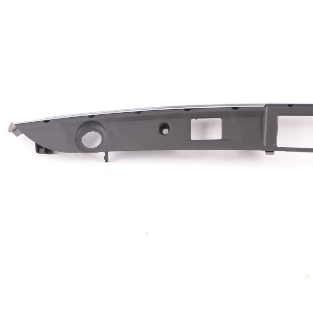 Trim Bagagliaio Mercedes W204 Pannello Posteriore Portellone Chrome per con numero di parte A2047400793 Trim Bagagliaio Mercedes W204 Pannello Posteriore Portellone Chrome - SKU A2047400793 - Numero di parte A2047400793