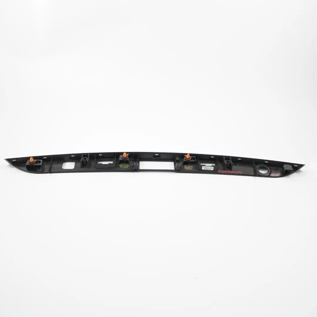  Heckklappengriff Mercedes W204 Limousine Halterung Griffleiste Chrom - SKU A2047400993 - Teilenummer A2047400993