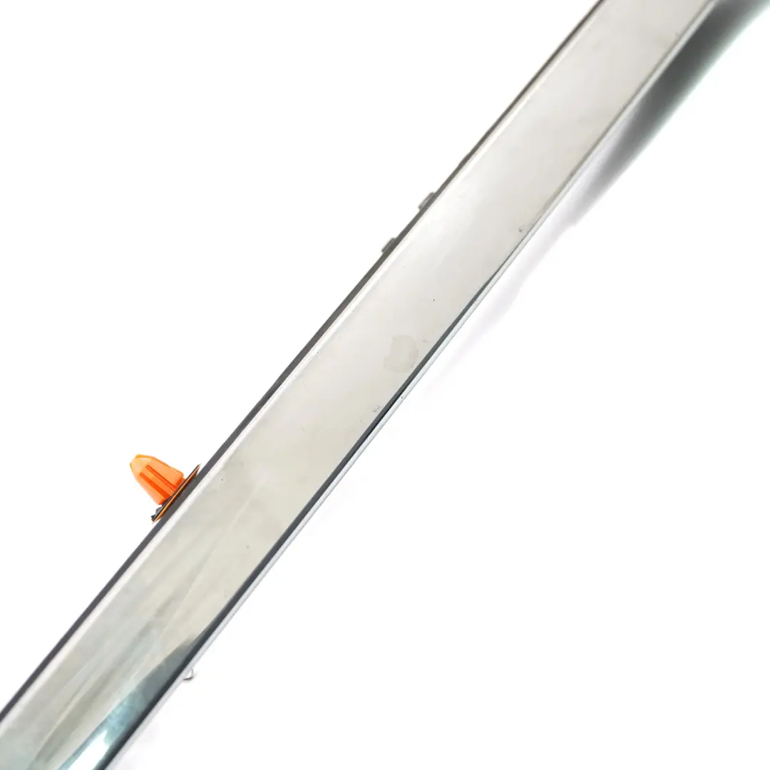 Maniglia Per Portellone Posteriore Mercedes W204 Berlina Staffa Striscia Cromata per con numero di parte A2047400993 Maniglia Per Portellone Posteriore Mercedes W204 Berlina Staffa Striscia Cromata - SKU A2047400993 - Numero di parte A2047400993