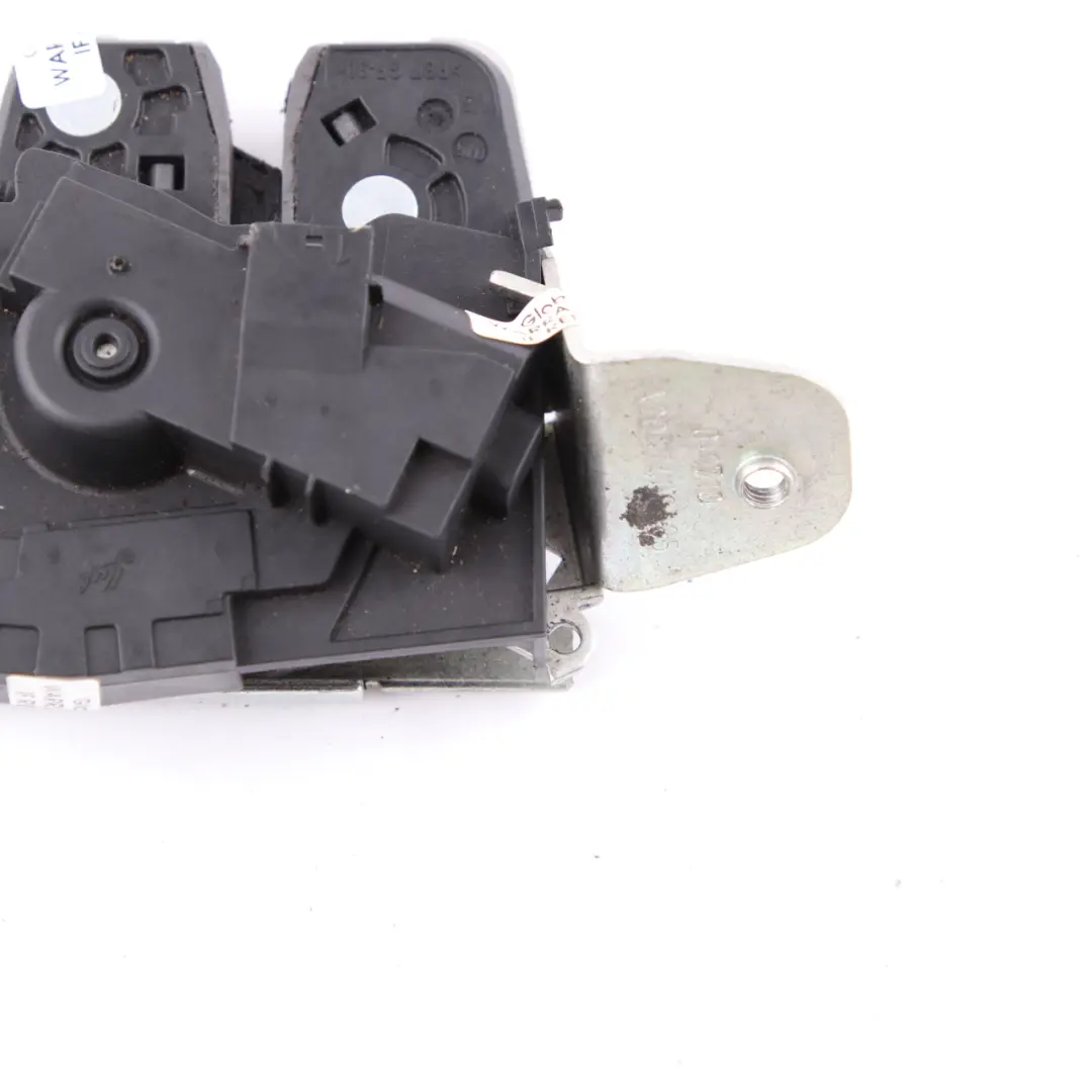  Trunk Lock Mercedes S204 S212 Boot Tailgate Latch Rear Lid A2047400735 - SKU A2047401300 - Part number A2047401300