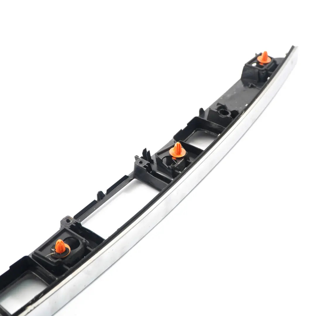 Tapa del maletero Mango Tapa Cromo para Mercedes S204 Estate con número de pieza A2047401693 Mercedes S204 Estate Tapa del maletero Mango Tapa Cromo - SKU A2047401693 - Número de pieza A2047401693