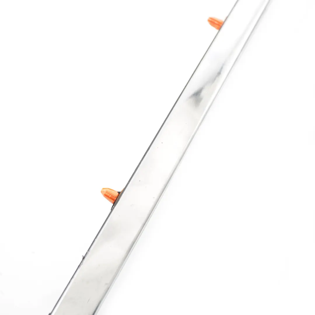 Listwa Blenda Klapy Bagażnika Chrom do Mercedes S204 Kombi o numerze A2047401693 Mercedes S204 Kombi Listwa Blenda Klapy Bagażnika Chrom - SKU A2047401693 - Numer Części A2047401693