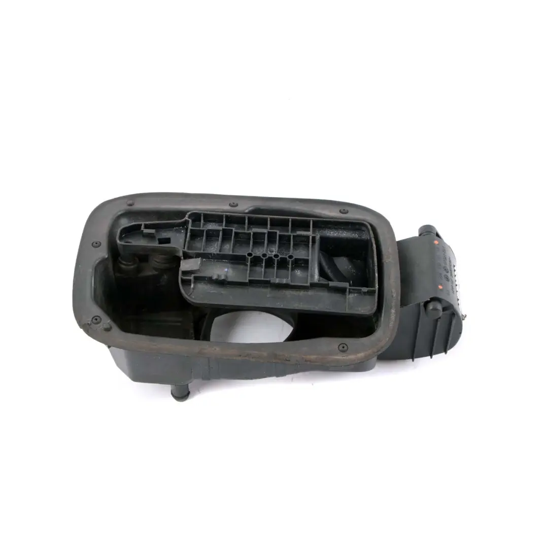 Mercedes W204 Bouchon De Réservoir De Carburant Capuchon De Support - SKU A2047500103 - Numéro de pièce A2047500103