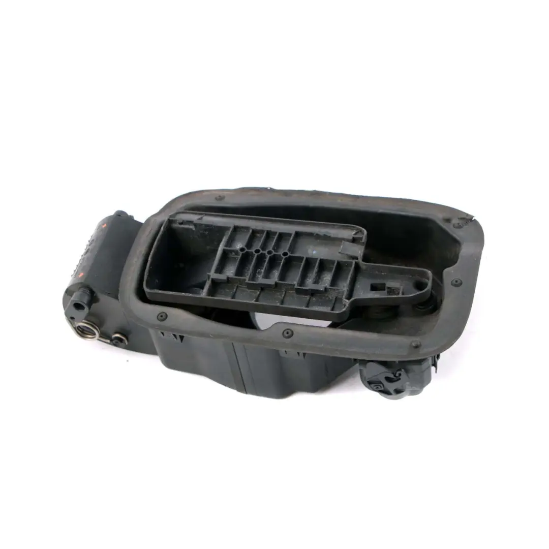 Mercedes W204 Tapón De La Tapa Del Depósito De Combustible - SKU A2047500103 - Número de pieza A2047500103