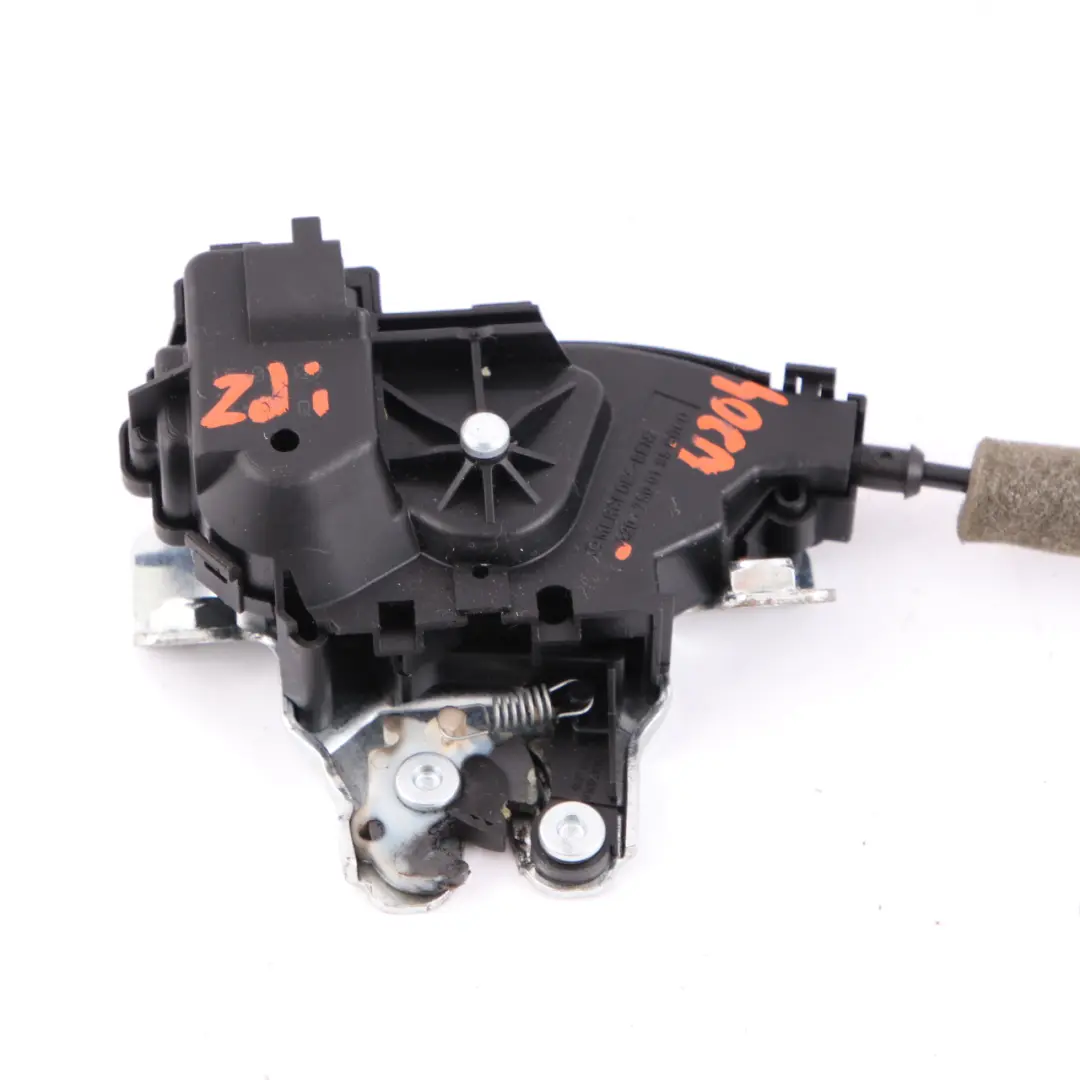 Hinten Heckklappe Schloss Verriegelung für Mercedes W204 mit Teilenummer A2047500185 Mercedes W204 Hinten Heckklappe Schloss Verriegelung - SKU A2047500185 - Teilenummer A2047500185