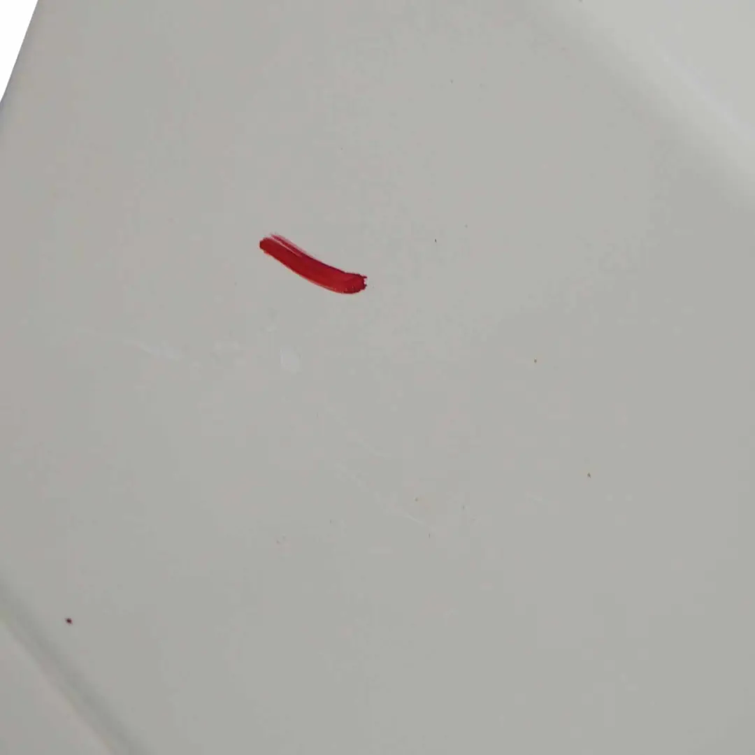 Klapa Bagażnika Diamond White - 799 do Mercedes C204 o numerze A2047500275 Mercedes C204 Klapa Bagażnika Diamond White - 799 - SKU A2047500275-DWM - Numer Części A2047500275