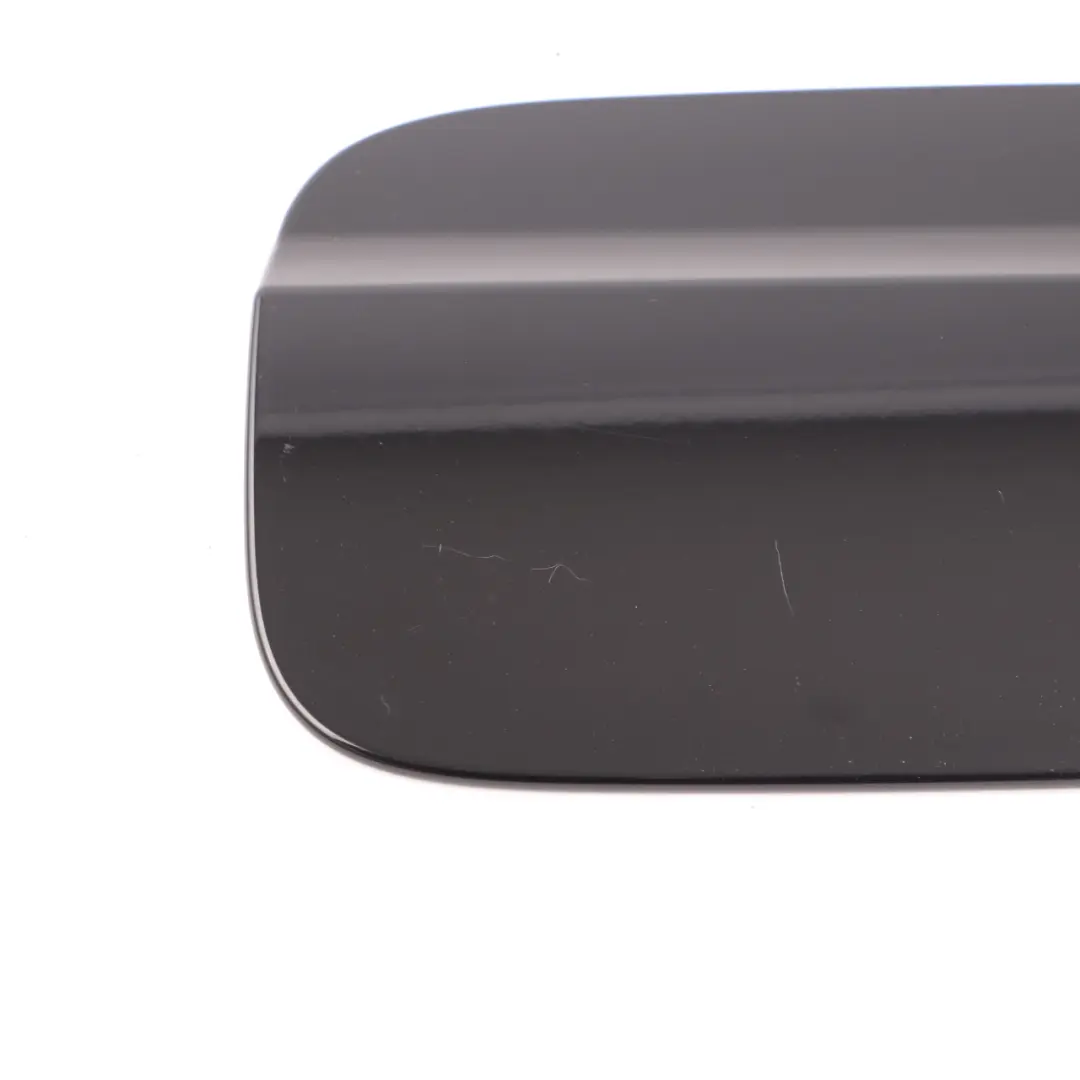 Mercedes W204 Tankklappe Tankdeckel Abdeckung Obsidian Schwarz - 197 - SKU A2047540009-BLA - Teilenummer A2047540009
