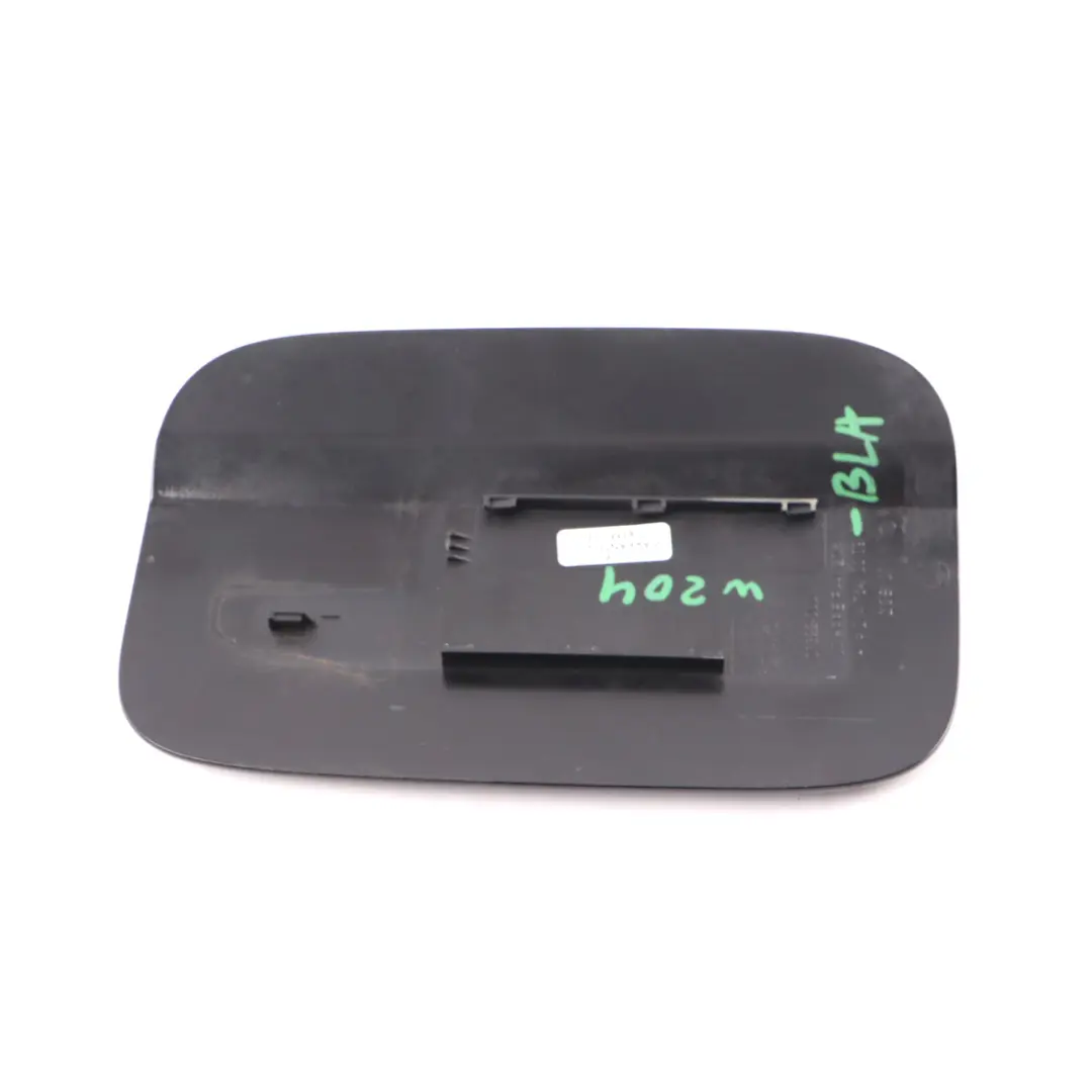 Mercedes W204 Tankklappe Tankdeckel Abdeckung Obsidian Schwarz - 197 - SKU A2047540009-BLA - Teilenummer A2047540009