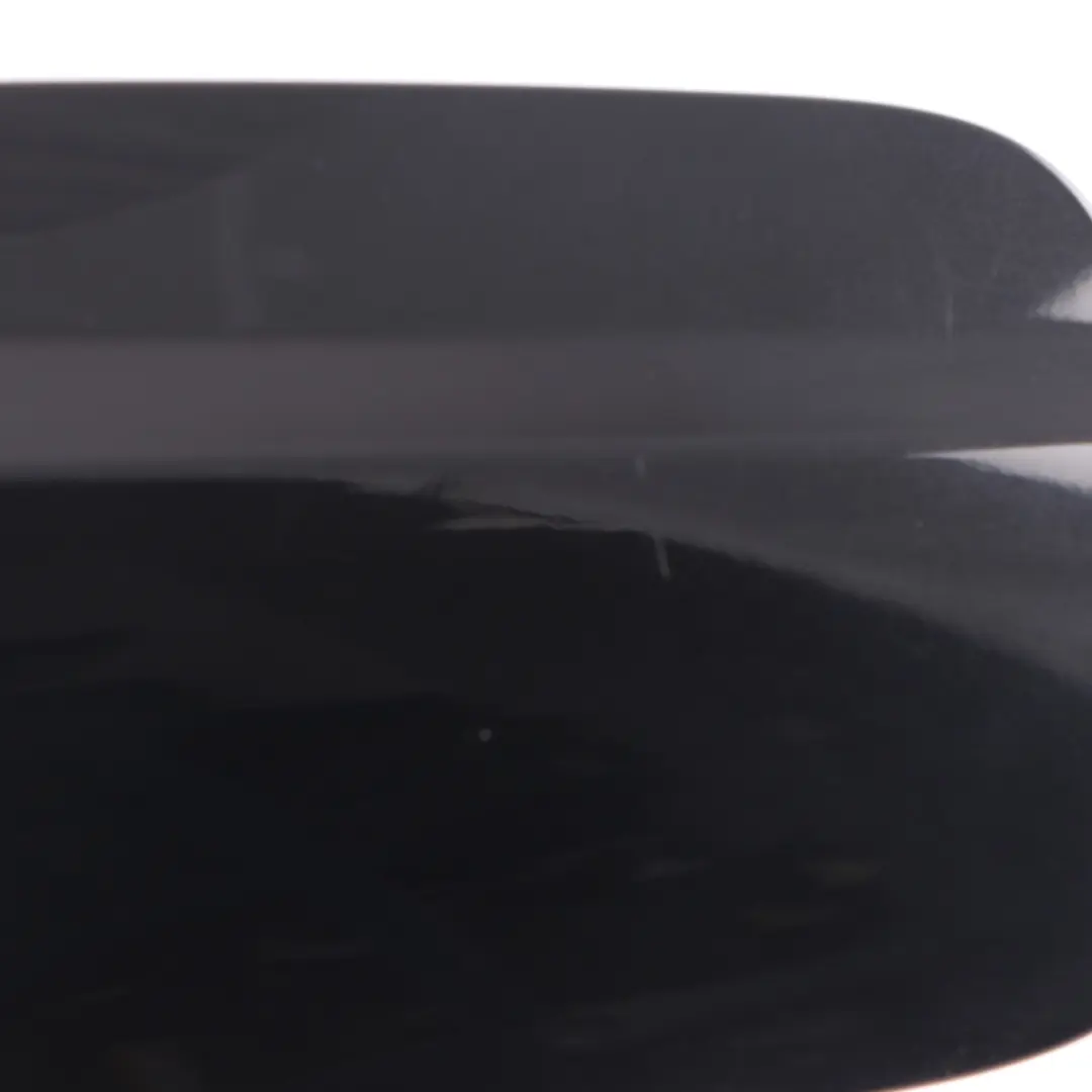 Tapa Del Depósito De Combustible Negro Obsidiana - 197 para Mercedes W204 con número de pieza A2047540009 Mercedes W204 Tapa Del Depósito De Combustible Negro Obsidiana - 197 - SKU A2047540009-OB - Número de pieza A2047540009